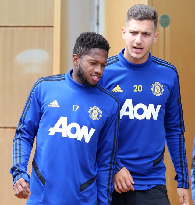 九游娱乐 -科林蒂安训练开放日，今晨止住颓势引观众欢呼，美洲杯在即，官宣口径保持一致的简单介绍