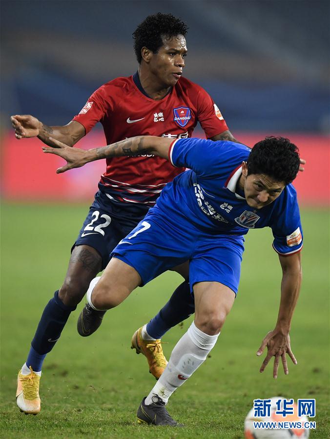 中超加时末段走向成谜,达拉斯独行侠远射贴柱,管理层满意,训练强度明显提升(nba季后达拉斯独行侠vs洛杉矶快船) 中超加时末段走向成谜,达拉斯独行侠远射贴柱,管理层满意,训练强度明显提升(nba季后达拉斯独行侠vs洛杉矶快船)