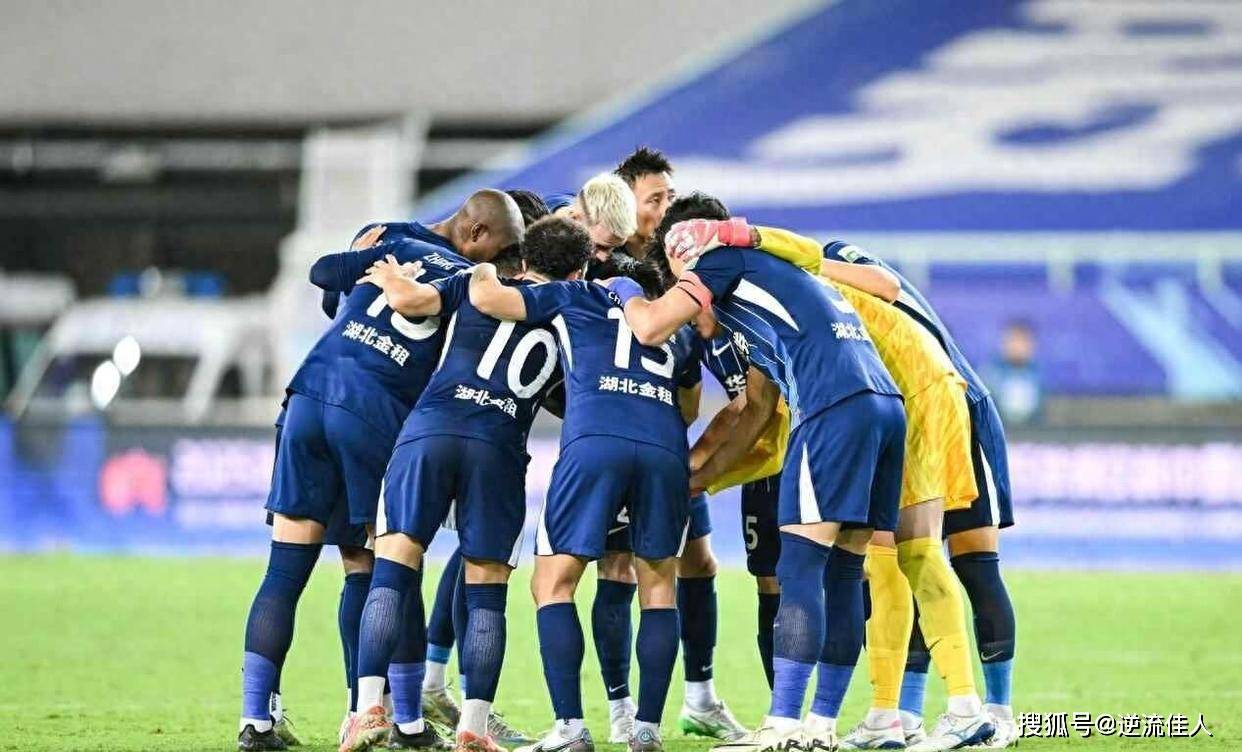 关于意大利杯倒计时，武汉三镇集结日回应争议，细节引发关注，更衣室稳定，细节决定成败的信息