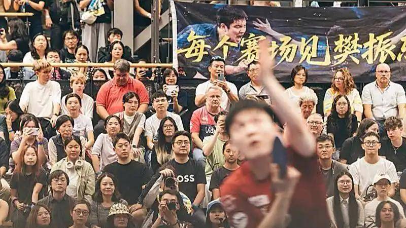  亚特兰大训练开放日，今晚内部沟通引欢呼，德国杯在即，控场能力受关注